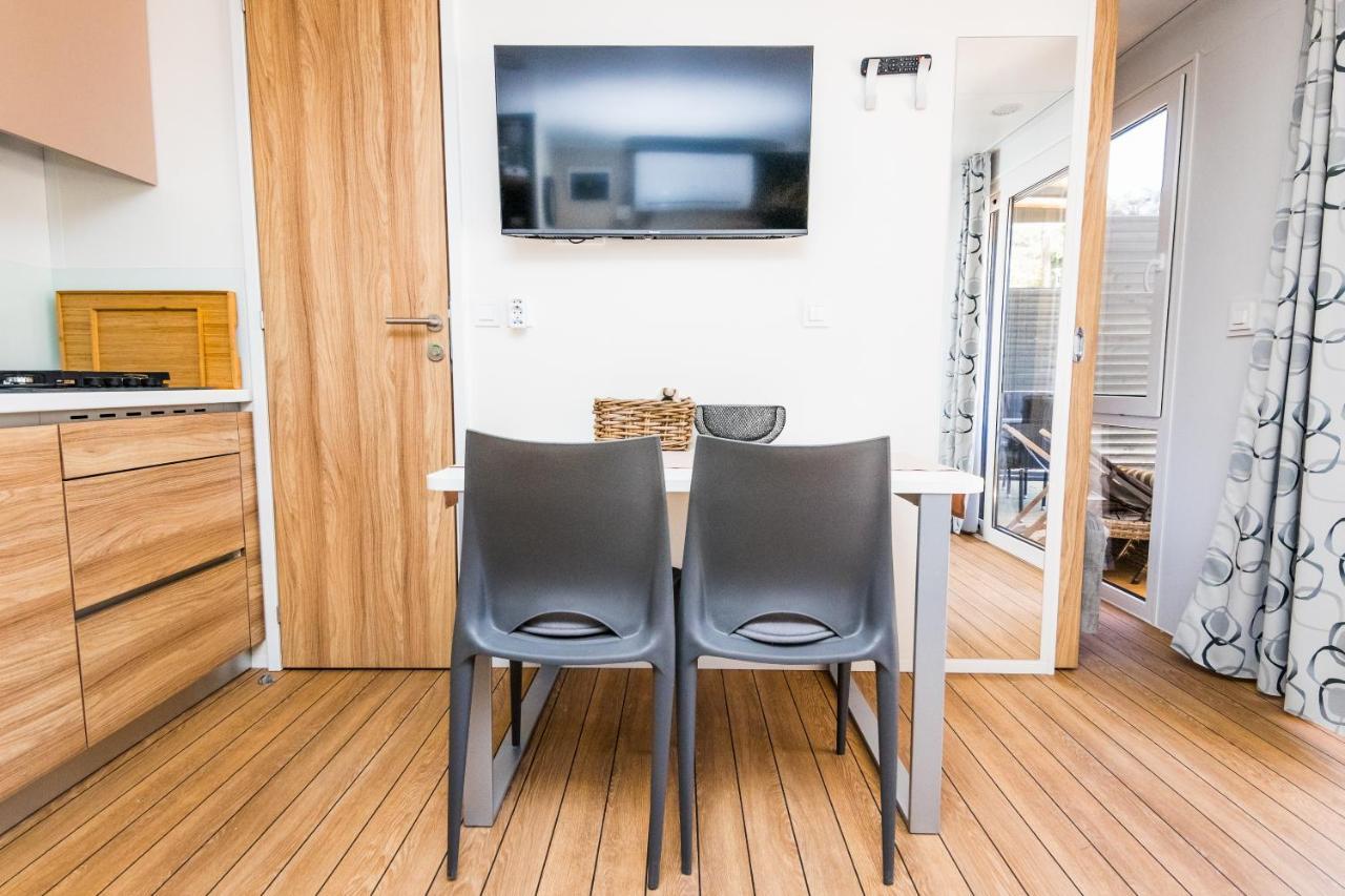 Luxury Mobile Homes Ivaci روفينج المظهر الخارجي الصورة