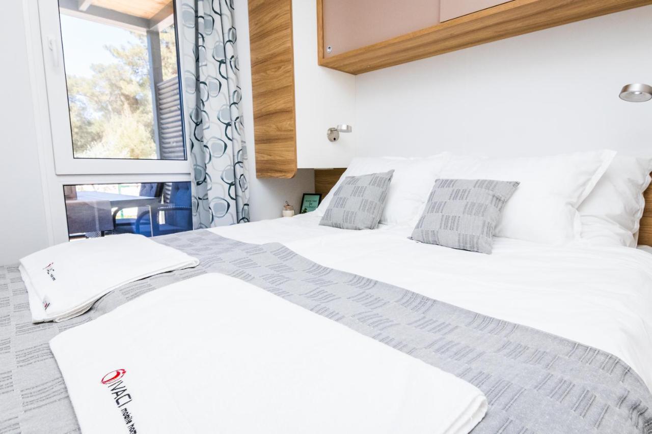 Luxury Mobile Homes Ivaci روفينج المظهر الخارجي الصورة